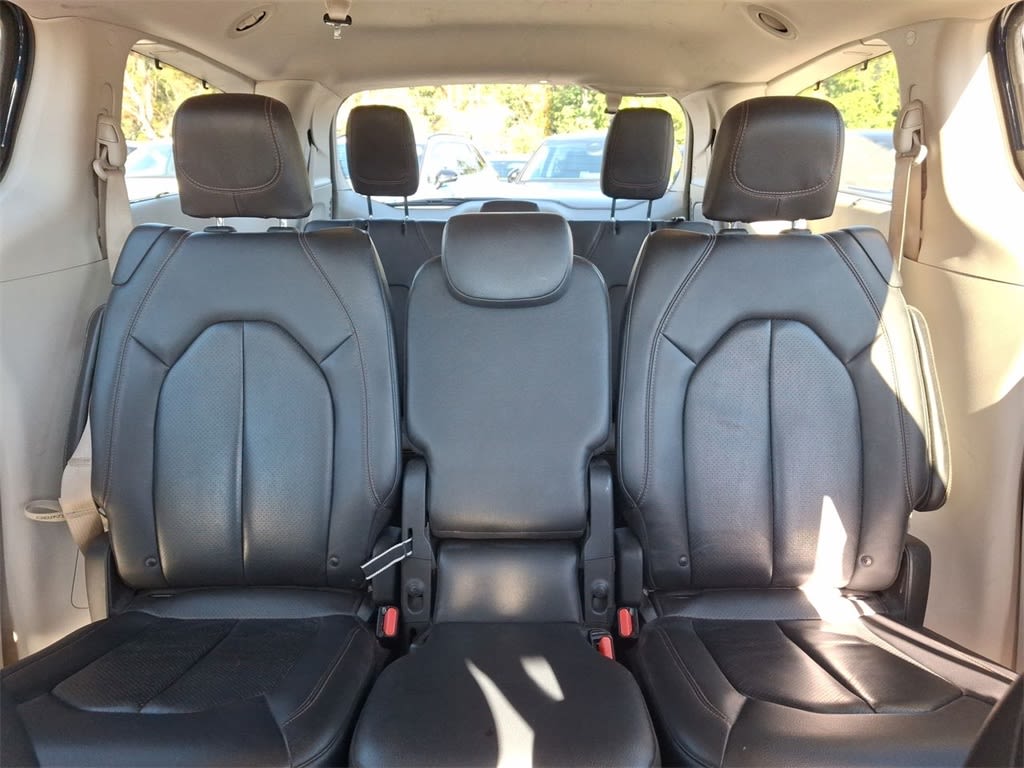 Thumbnail: 2019 Chrysler Pacifica - 22