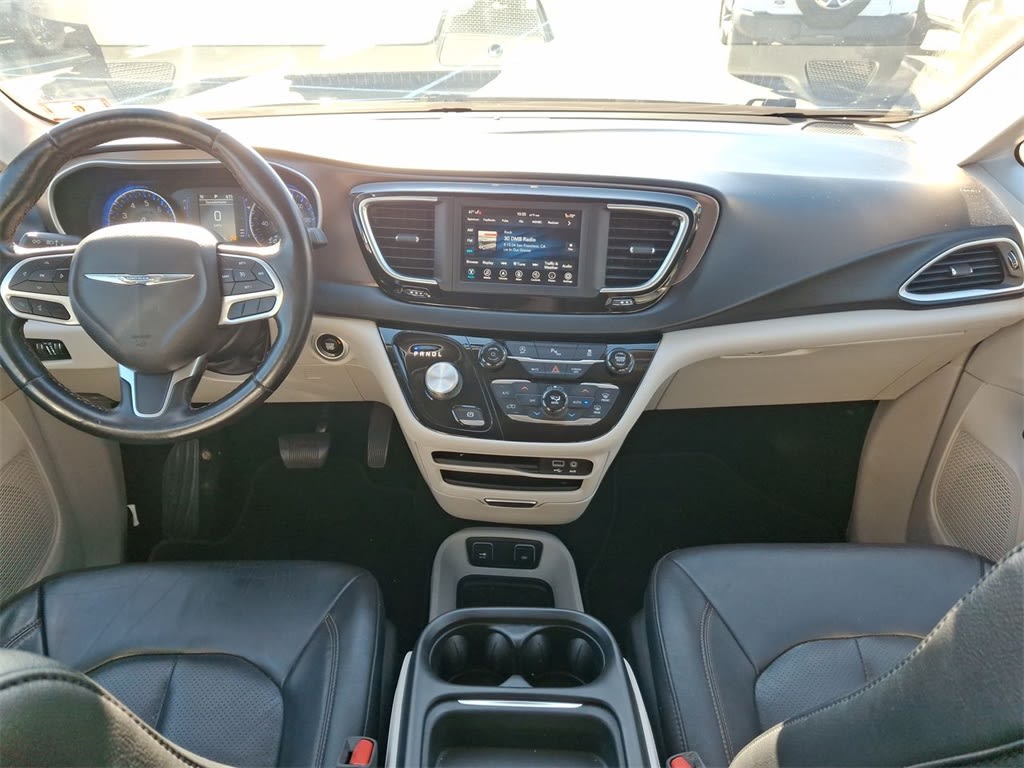 Thumbnail: 2019 Chrysler Pacifica - 2