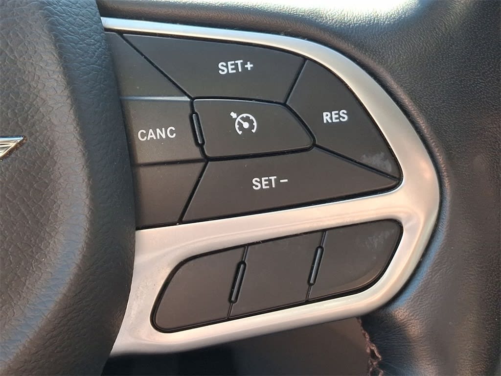 Thumbnail: 2019 Chrysler Pacifica - 27