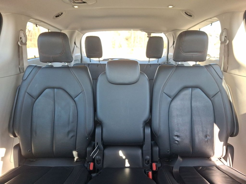 Thumbnail: 2020 Chrysler Pacifica - 21