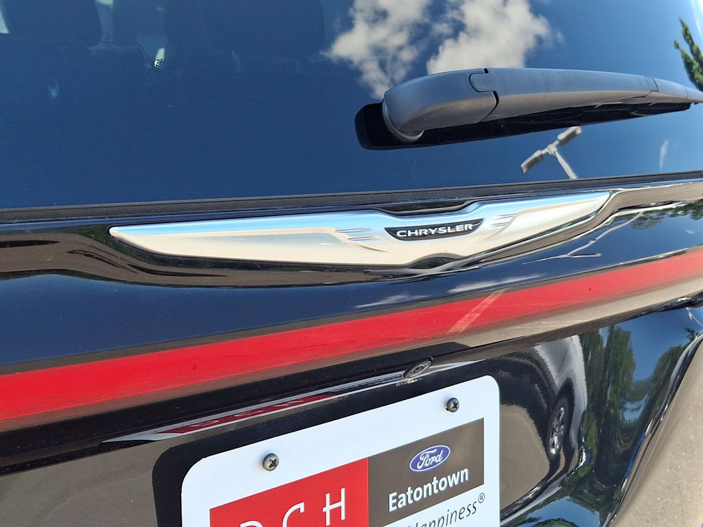 Thumbnail: 2023 Chrysler Pacifica - 29