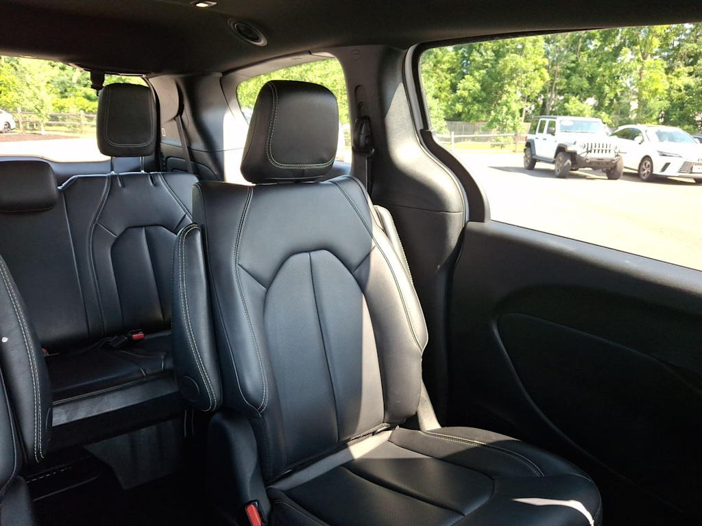 Thumbnail: 2024 Chrysler Pacifica - 7