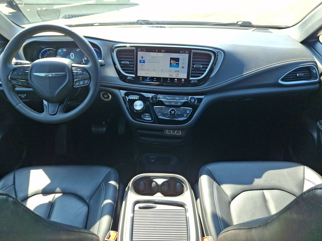Thumbnail: 2024 Chrysler Pacifica - 2