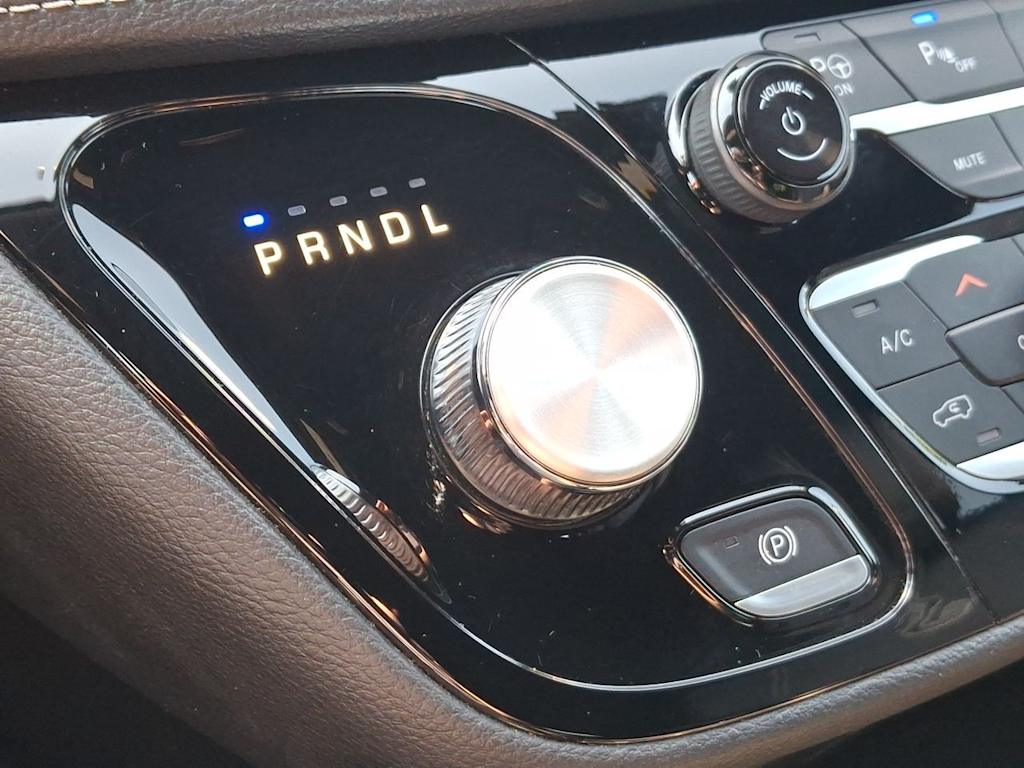 Thumbnail: 2024 Chrysler Pacifica - 23