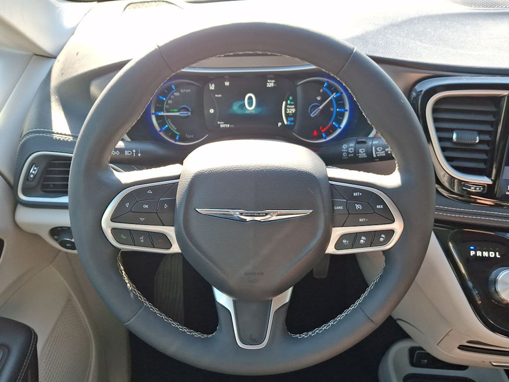 Thumbnail: 2024 Chrysler Pacifica - 11