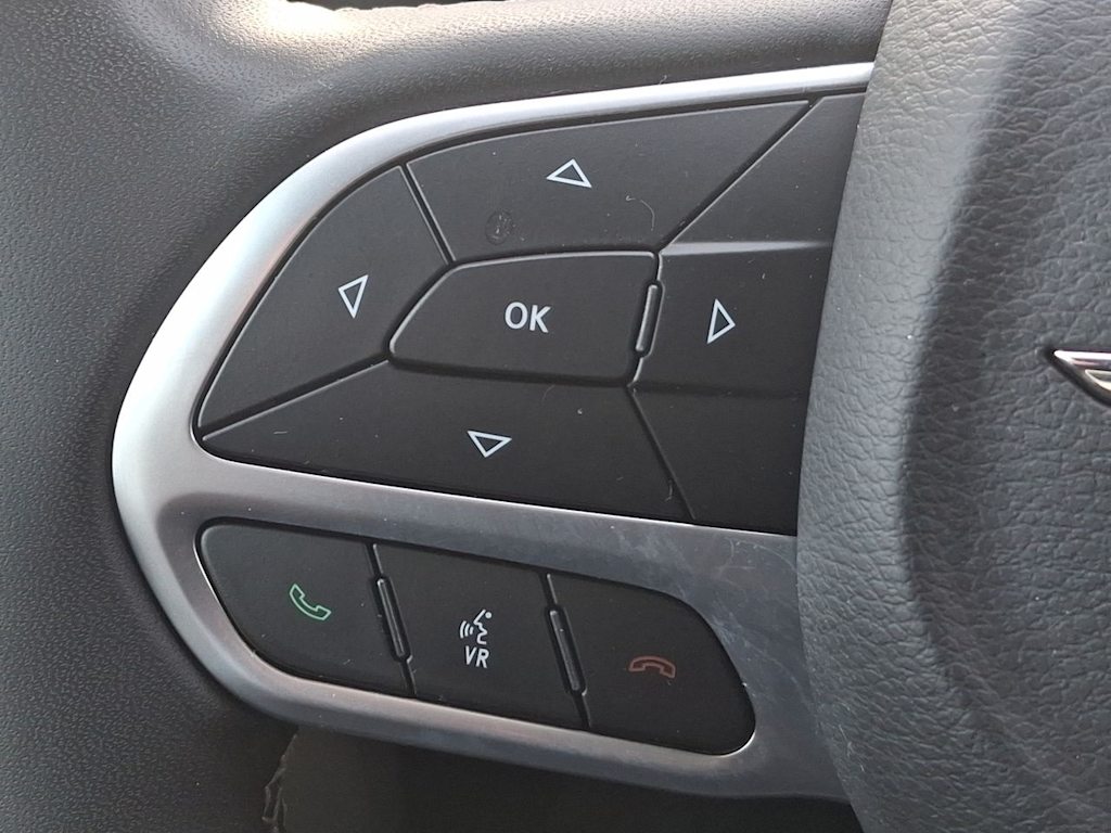 Thumbnail: 2024 Chrysler Pacifica - 26