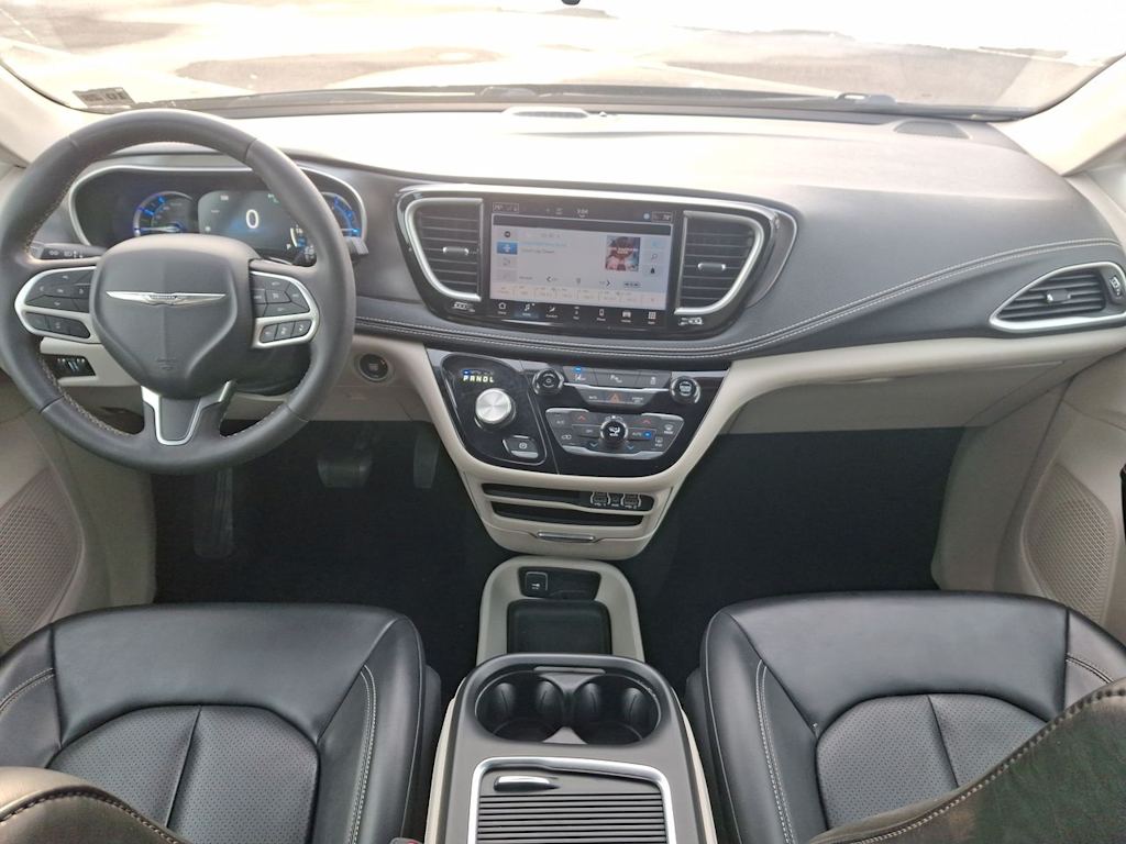 Thumbnail: 2024 Chrysler Pacifica - 2