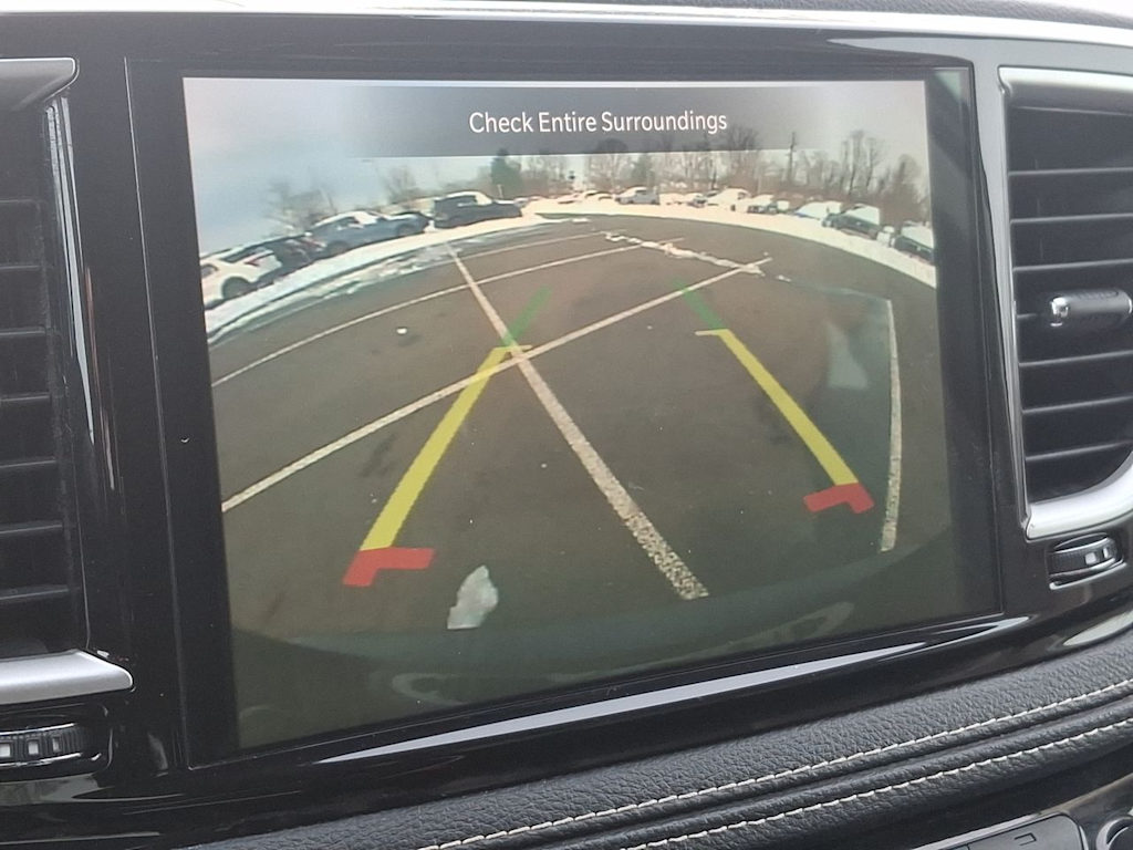 Thumbnail: 2024 Chrysler Pacifica - 25