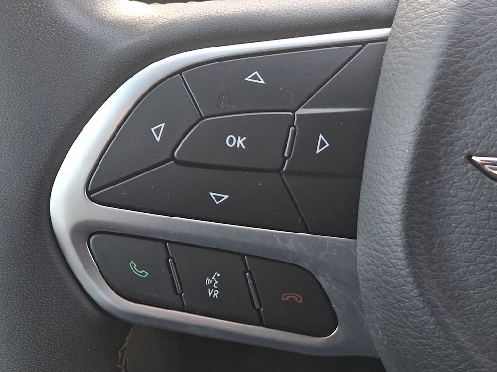 Thumbnail: 2024 Chrysler Pacifica - 26