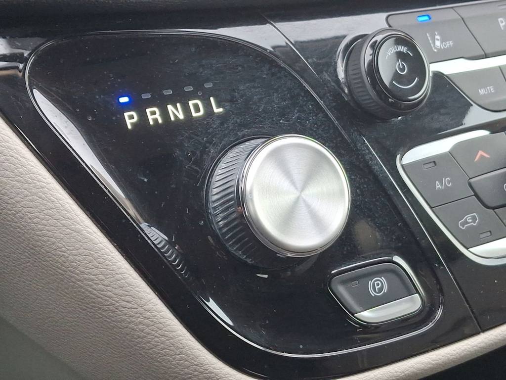 Thumbnail: 2024 Chrysler Pacifica - 14