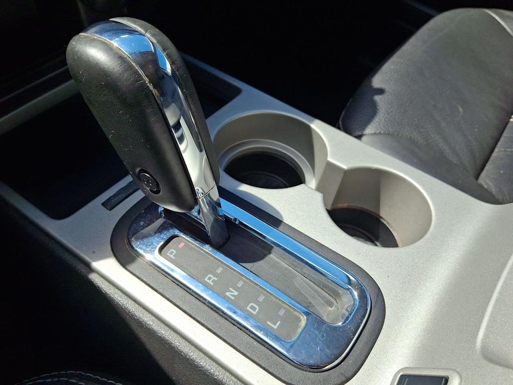 Thumbnail: 2010 Ford Edge - 13