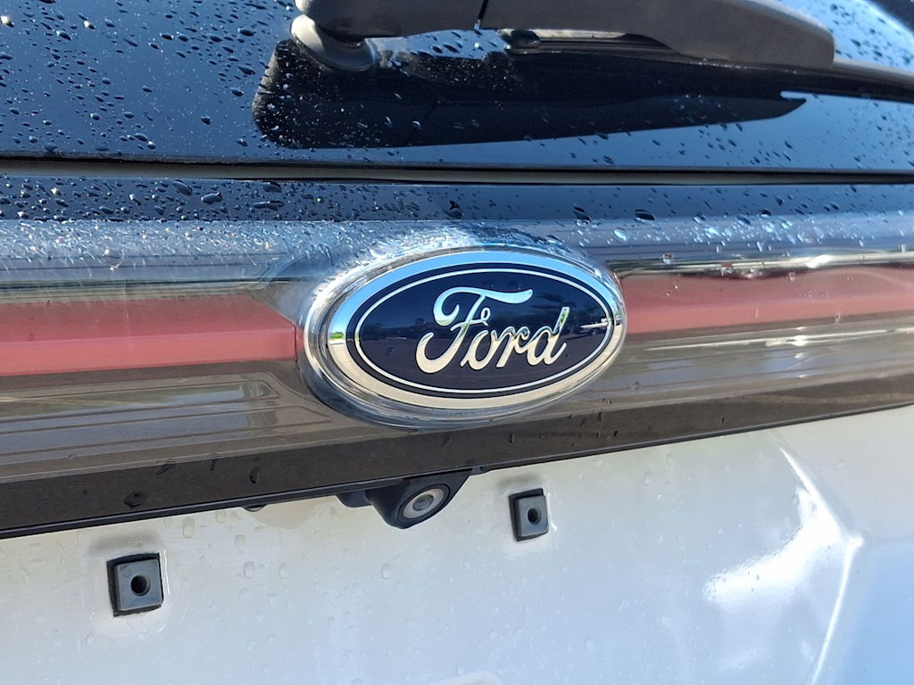 Thumbnail: 2018 Ford Edge - 5