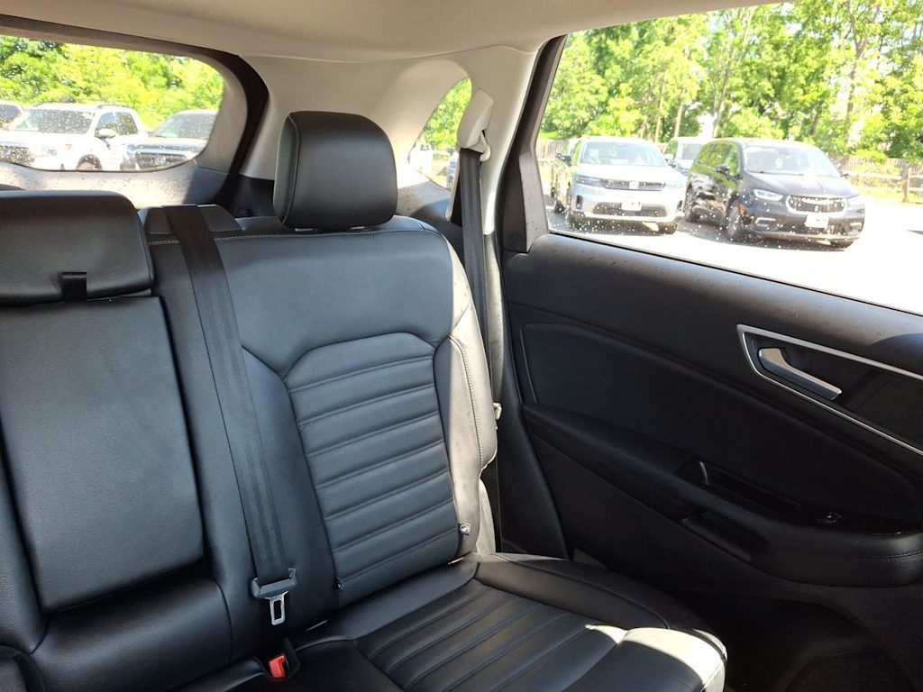 Thumbnail: 2018 Ford Edge - 23