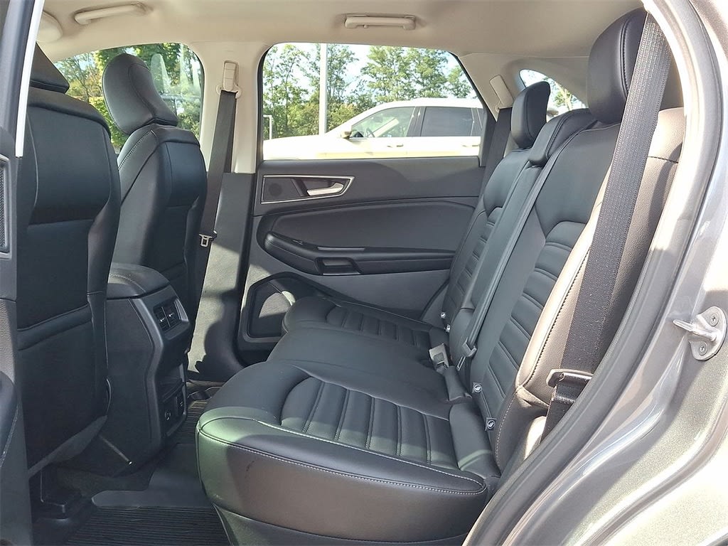 Thumbnail: 2022 Ford Edge - 29