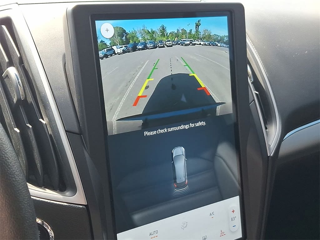 Thumbnail: 2022 Ford Edge - 25