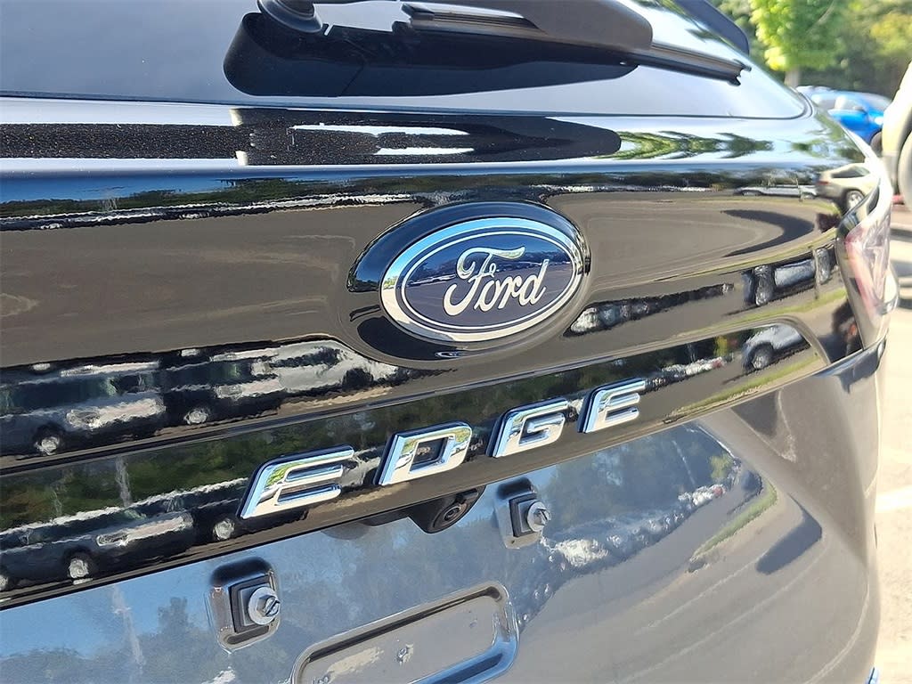 Thumbnail: 2022 Ford Edge - 5