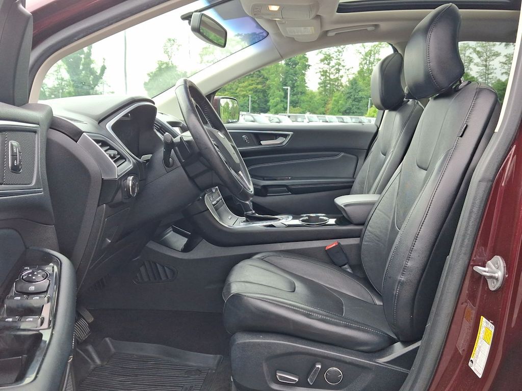 Thumbnail: 2017 Ford Edge - 7