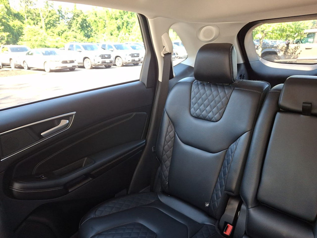 Thumbnail: 2024 Ford Edge - 9