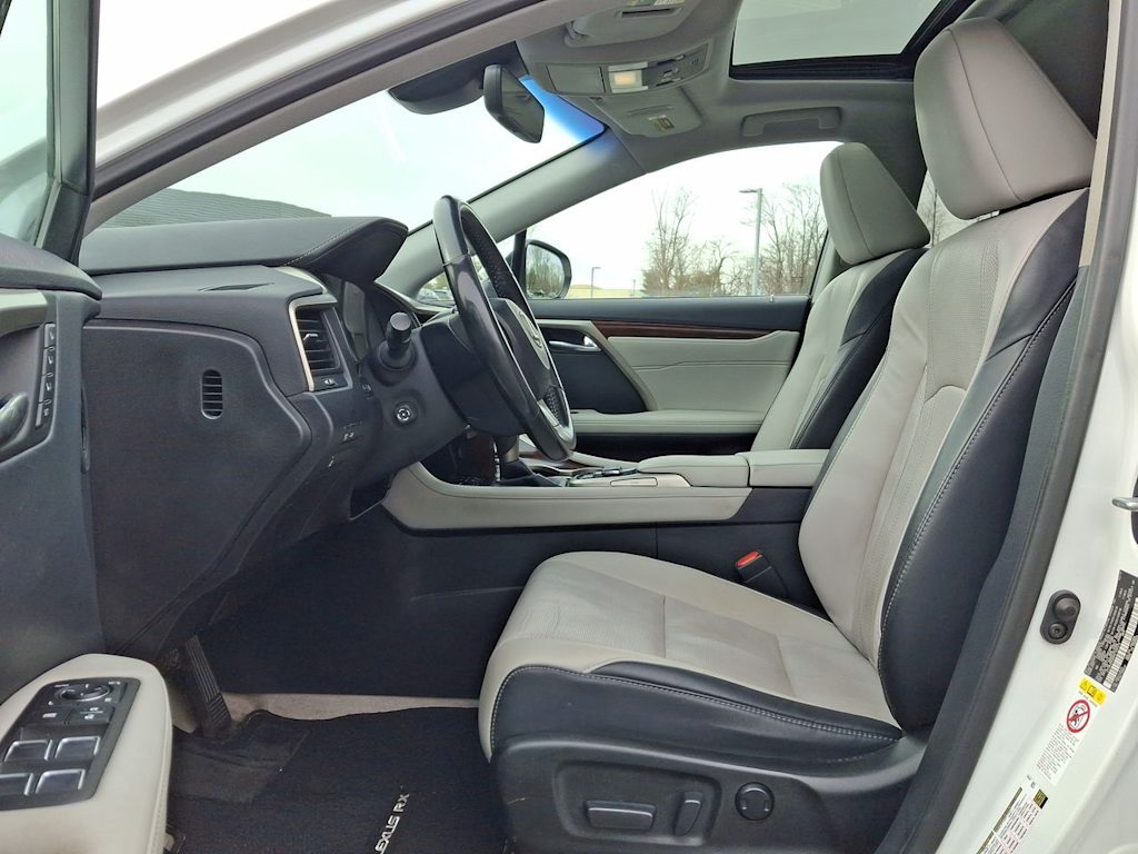 Thumbnail: 2017 Lexus RX - 9