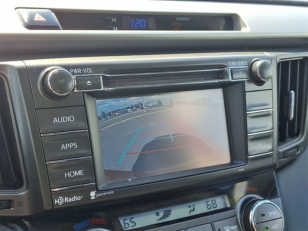 Thumbnail: 2015 Toyota RAV4 - 13