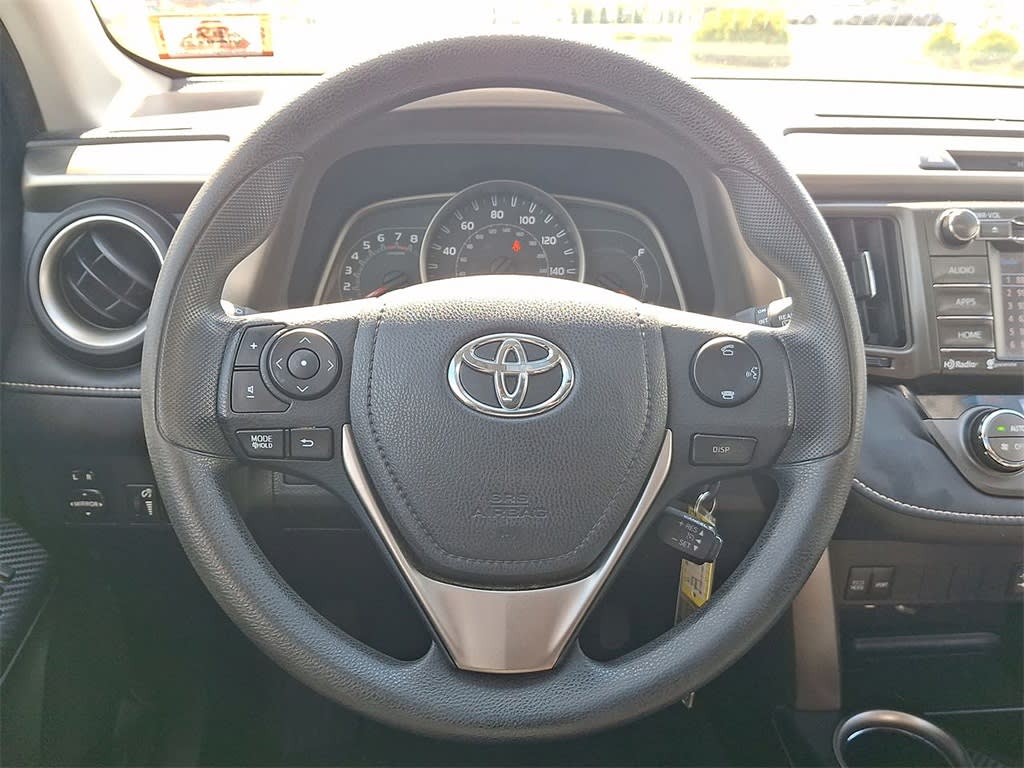 Thumbnail: 2015 Toyota RAV4 - 12