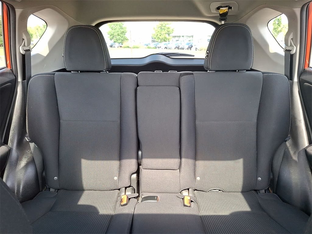 Thumbnail: 2015 Toyota RAV4 - 10