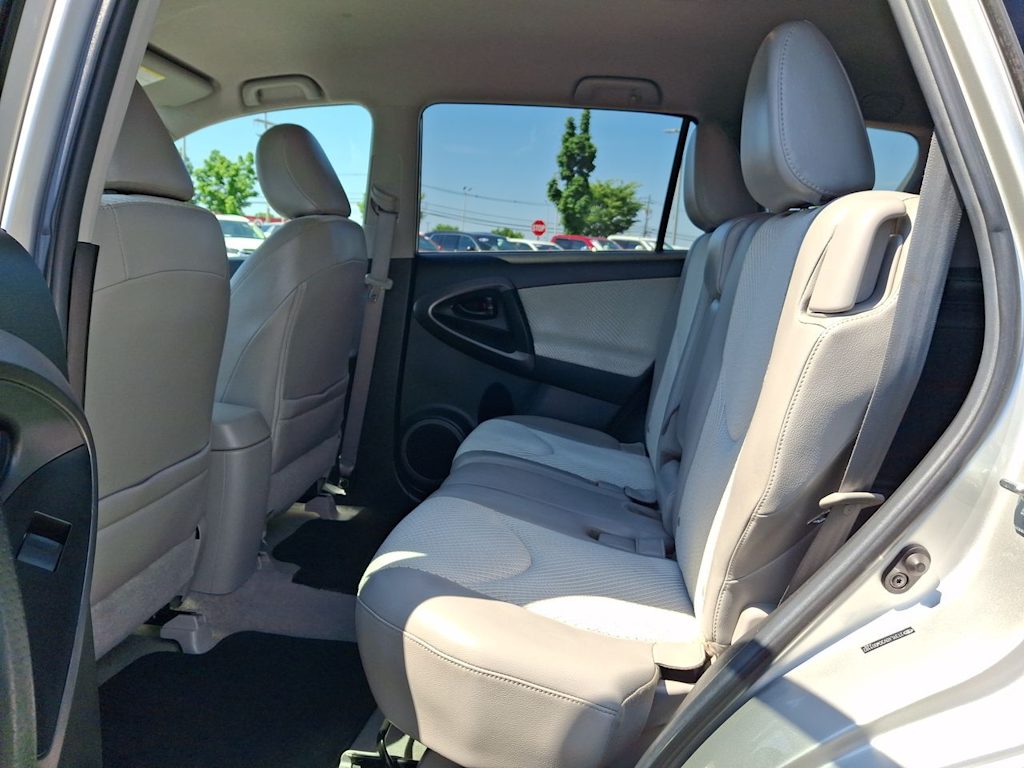 Thumbnail: 2012 Toyota RAV4 - 10