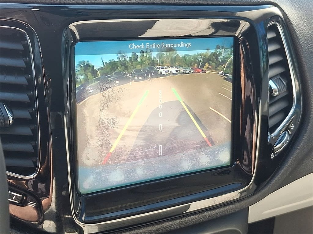 Thumbnail: 2018 Jeep Compass - 25