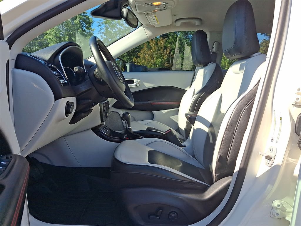 Thumbnail: 2018 Jeep Compass - 9