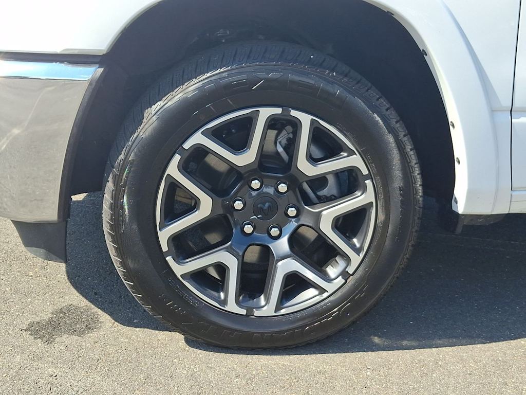 Thumbnail: 2026 RAM 1500 - 6
