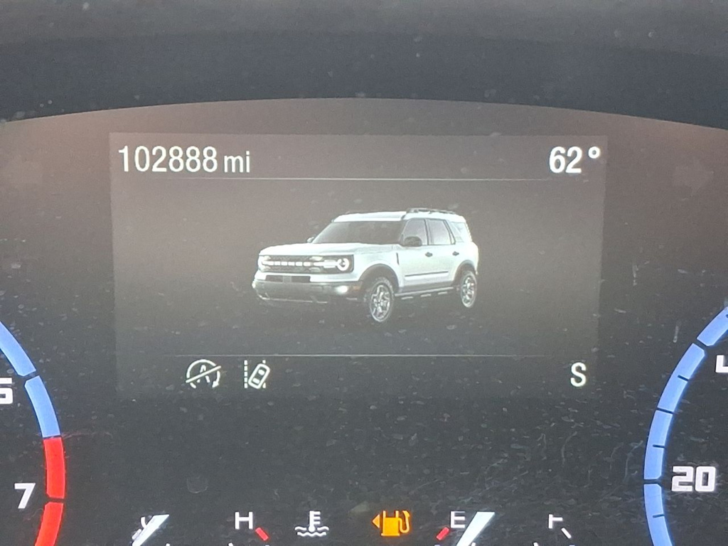 Thumbnail: 2021 Ford Bronco Sport - 15