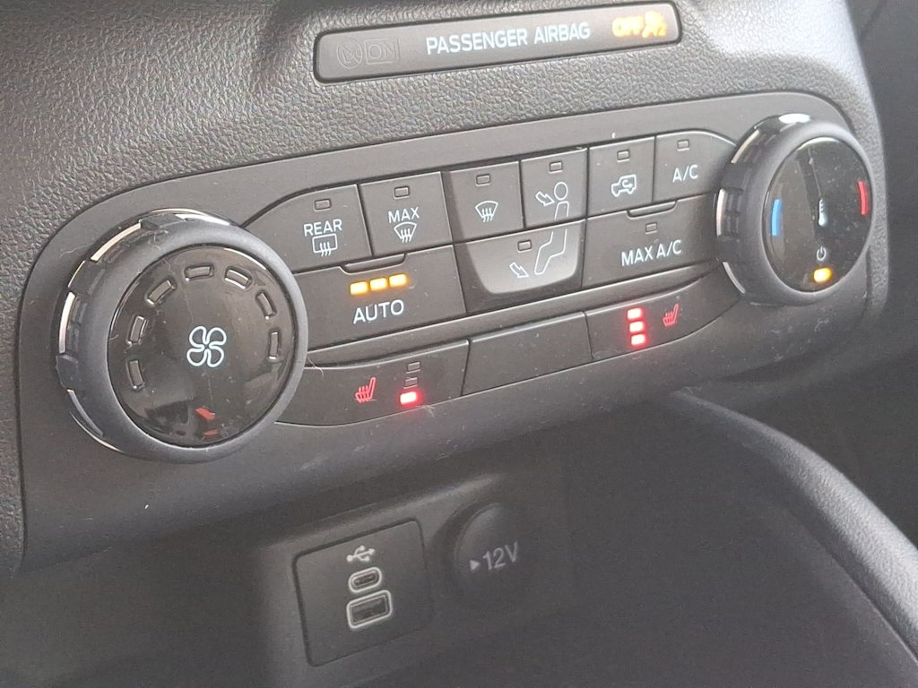 Thumbnail: 2023 Ford Bronco Sport - 28