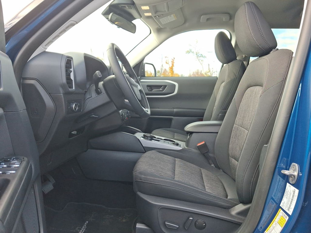 Thumbnail: 2023 Ford Bronco Sport - 8