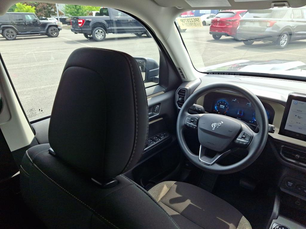 Thumbnail: 2025 Ford Bronco Sport - 7