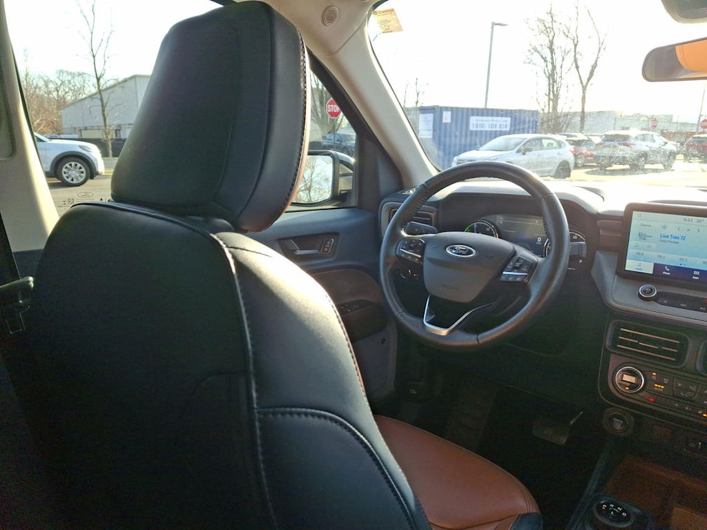 Thumbnail: 2022 Ford Maverick - 6