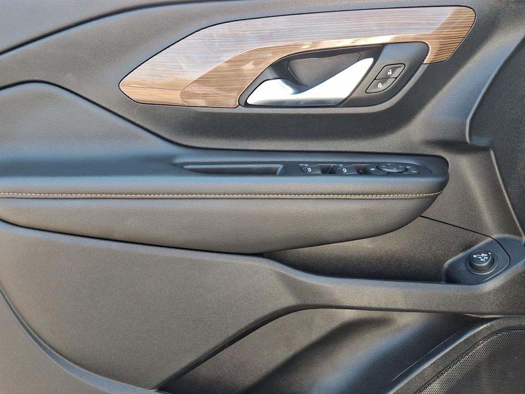 Thumbnail: 2020 GMC Terrain - 22