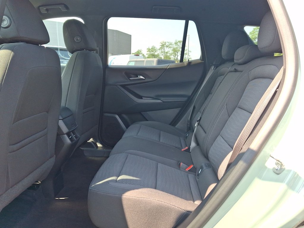 Thumbnail: 2025 Chevrolet Equinox - 29