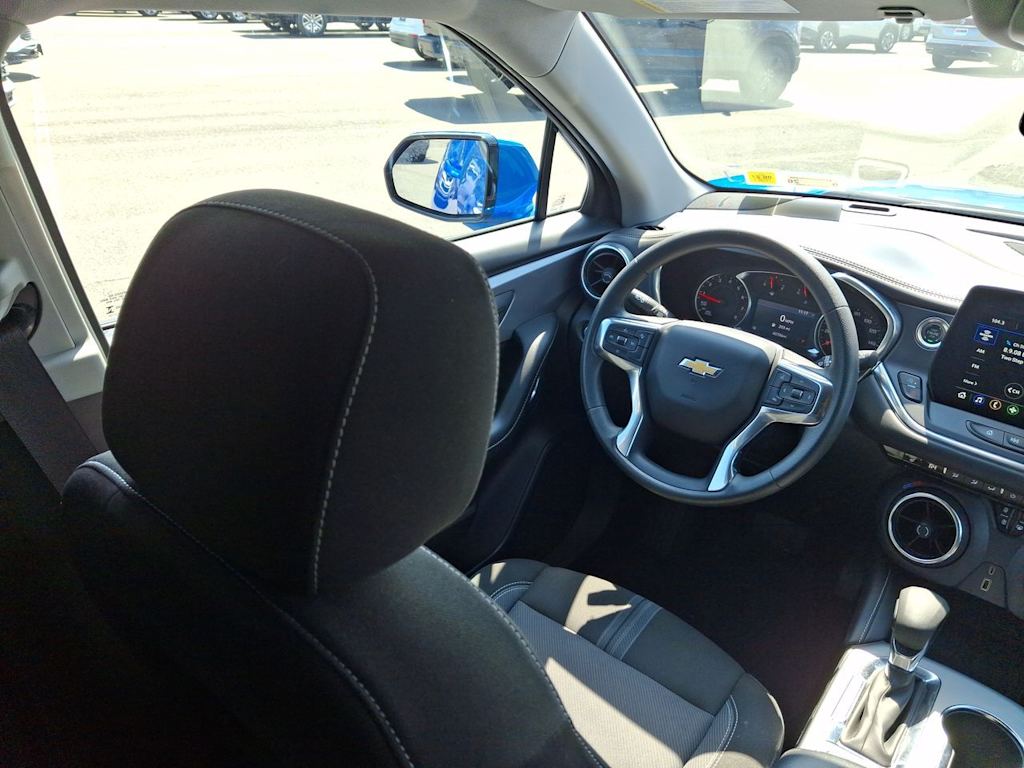Thumbnail: 2025 Chevrolet Blazer - 11