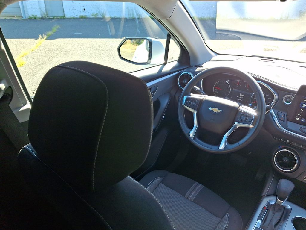 Thumbnail: 2025 Chevrolet Blazer - 10