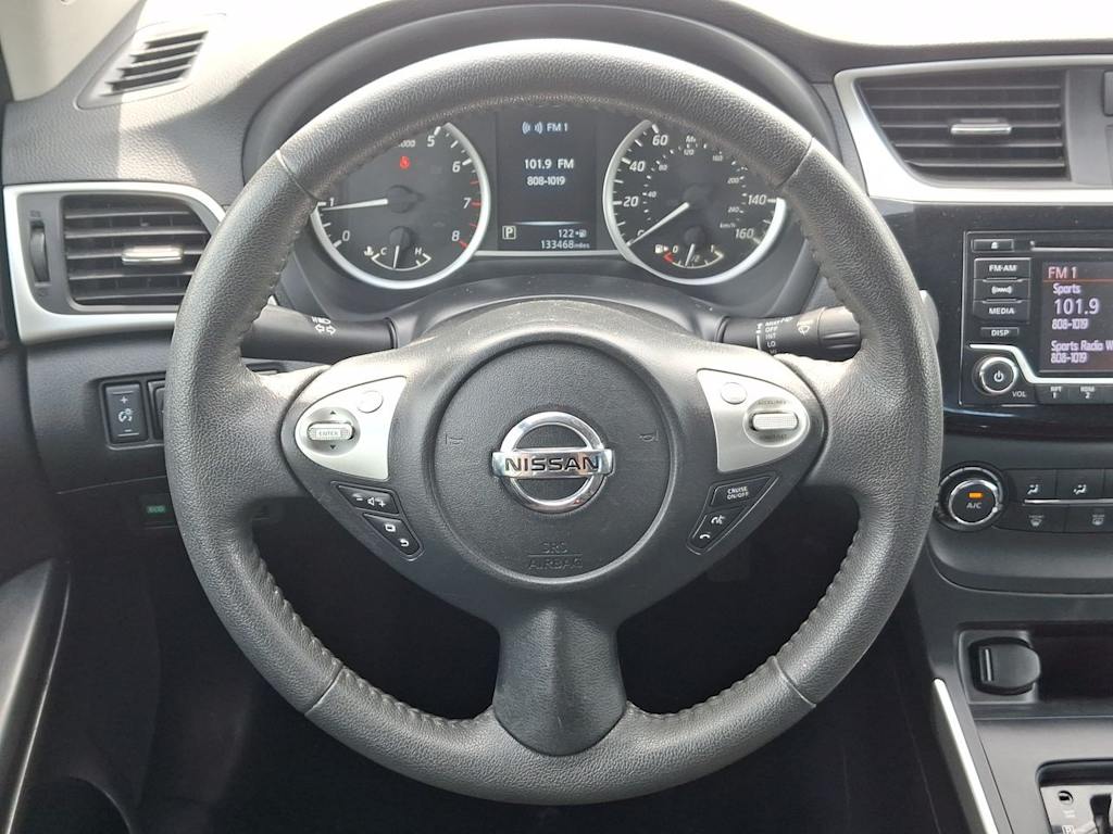 Thumbnail: 2017 Nissan Sentra - 12