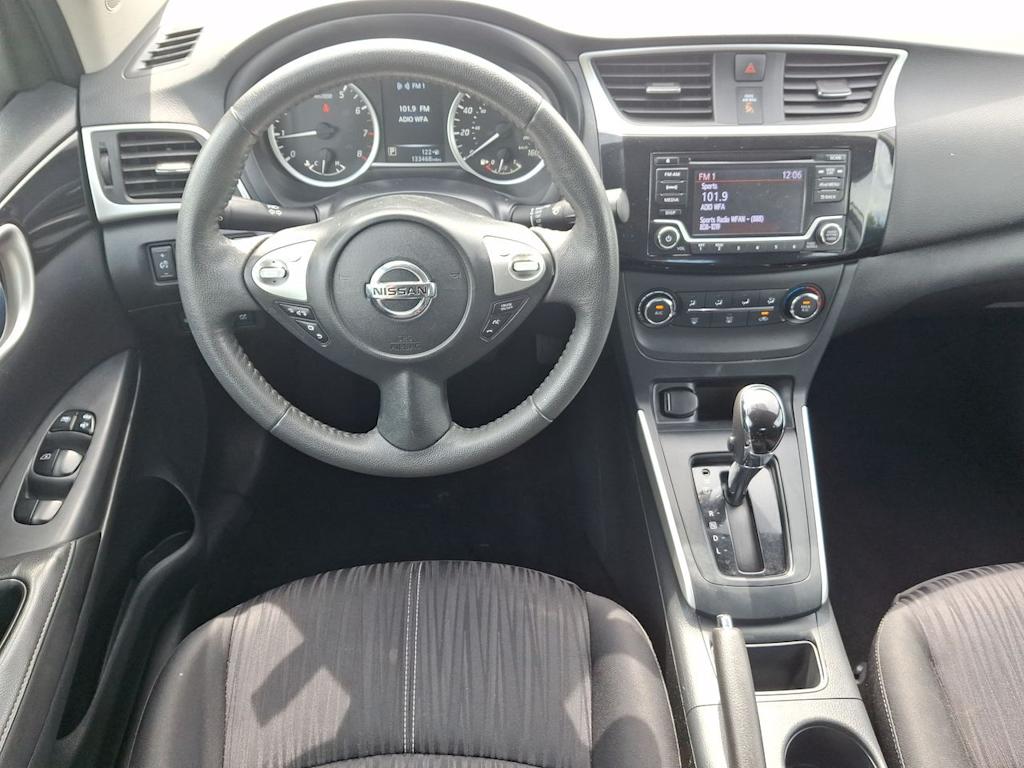Thumbnail: 2017 Nissan Sentra - 13