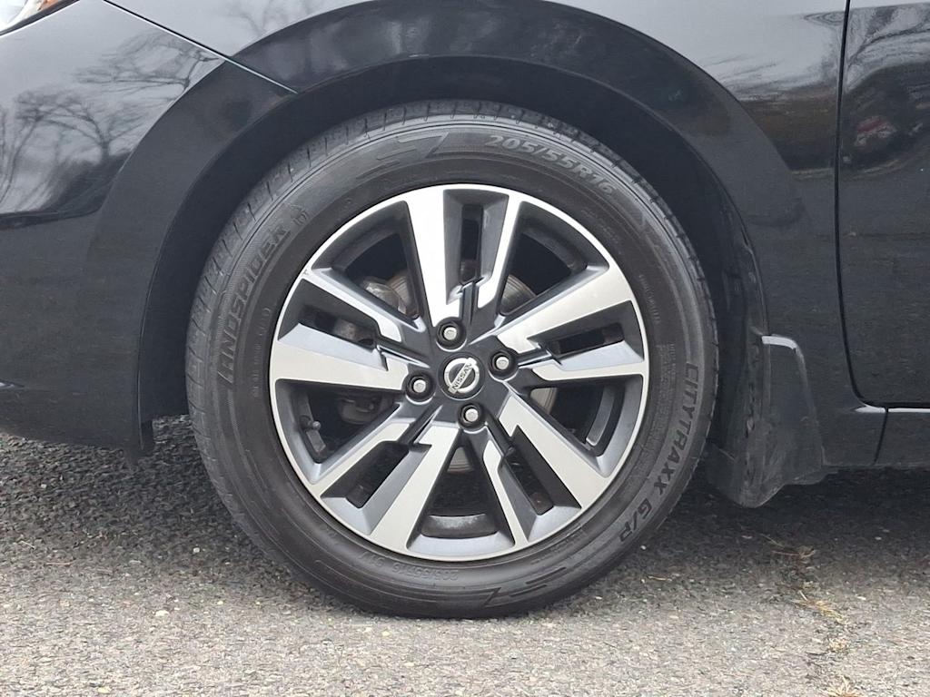 Thumbnail: 2022 Nissan Versa - 6