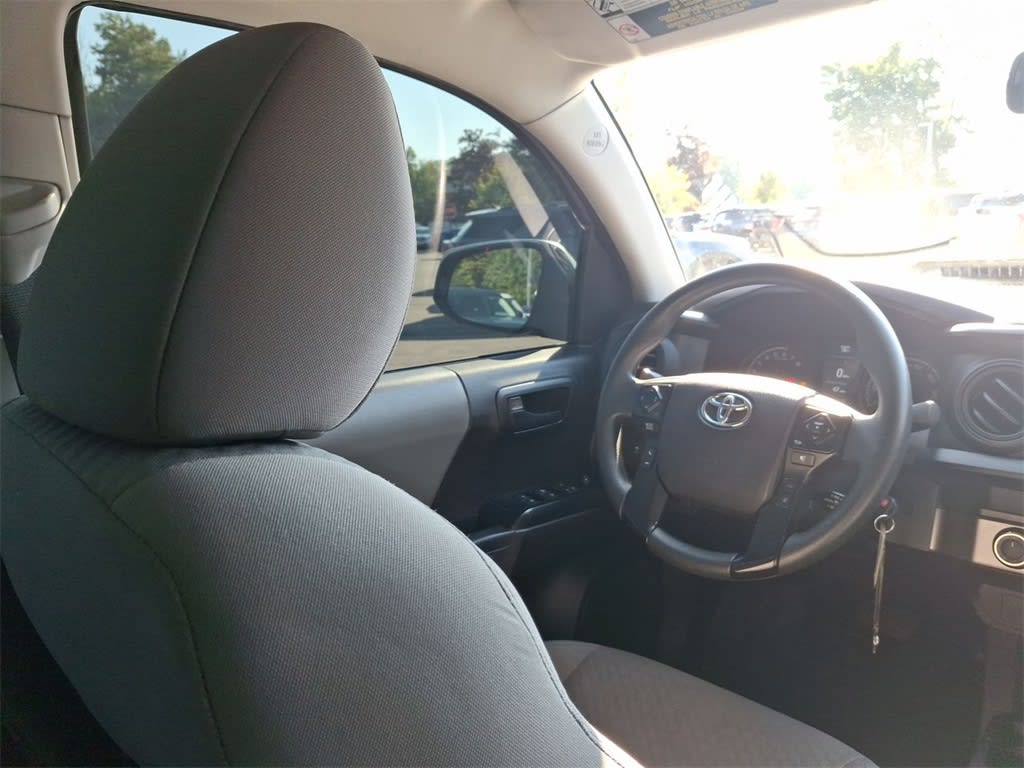 Thumbnail: 2022 Toyota Tacoma - 7