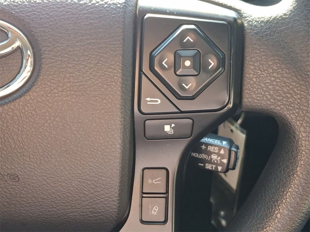 Thumbnail: 2022 Toyota Tacoma - 25