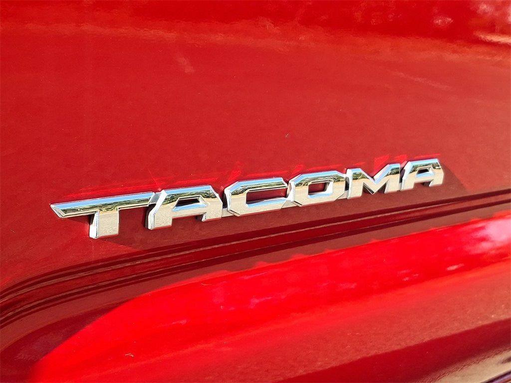 2022 Toyota Tacoma SR5 22