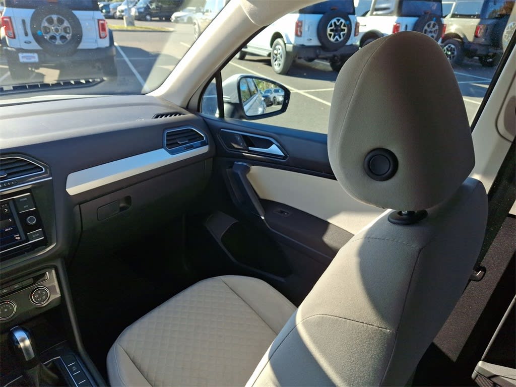 Thumbnail: 2018 Volkswagen Tiguan - 8