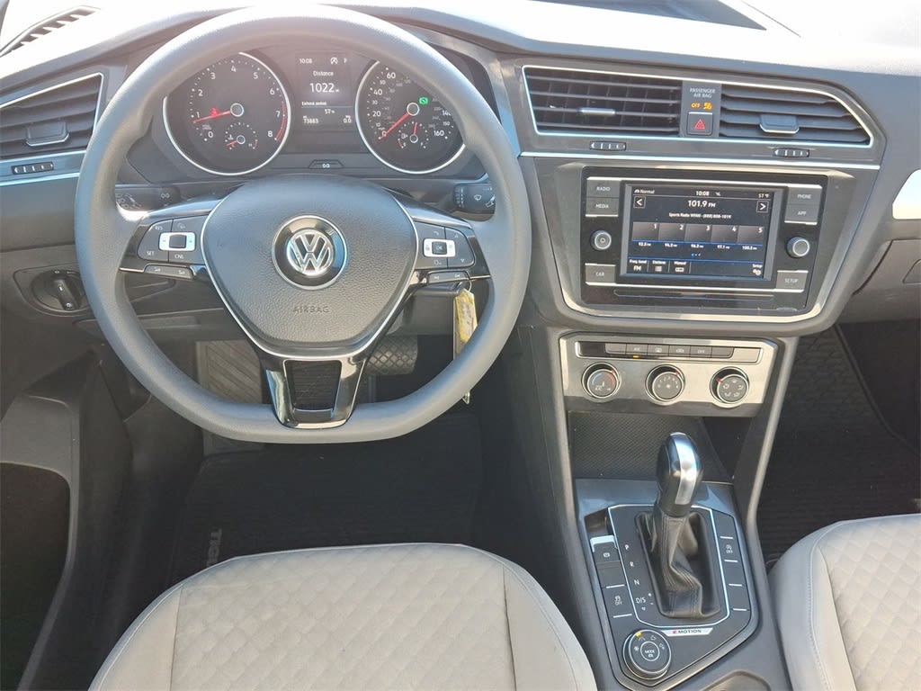 Thumbnail: 2018 Volkswagen Tiguan - 12