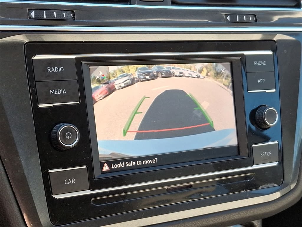 Thumbnail: 2018 Volkswagen Tiguan - 25