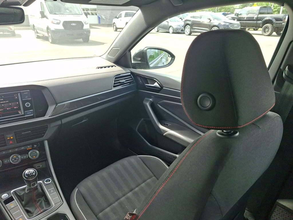 Thumbnail: 2019 Volkswagen Jetta - 22