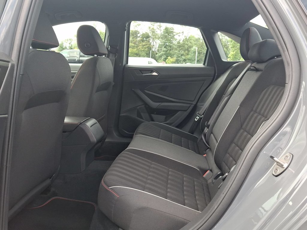 Thumbnail: 2019 Volkswagen Jetta - 30
